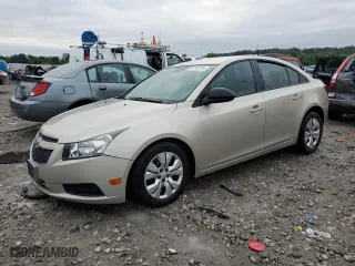 2014 Chevrolet Cruze LS with VIN 1G1PA5SH4E7324569, listed as a Copart auction lot 67203794 with 124,781 mi miles and Salvage Title. Bid and sale history available at carsss.com. Image 1.