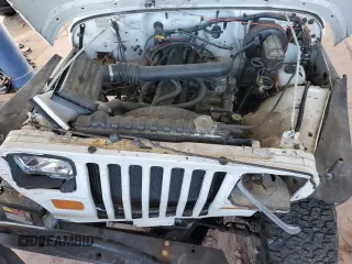 1988 Jeep Wrangler with VIN 2BCCZ8116JB540866, listed as a Copart auction lot 43832395 with 136,243 mi miles and Salvage Title. Bid and sale history available at carsss.com. Image 12.