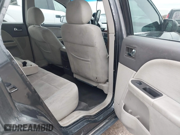 2008 Ford Taurus SEL with VIN 1FAHP24W28G108122, listed as a IAAI auction lot 41546652 with 219,774 mi miles. Bid and sale history available at carsss.com. Image 8.