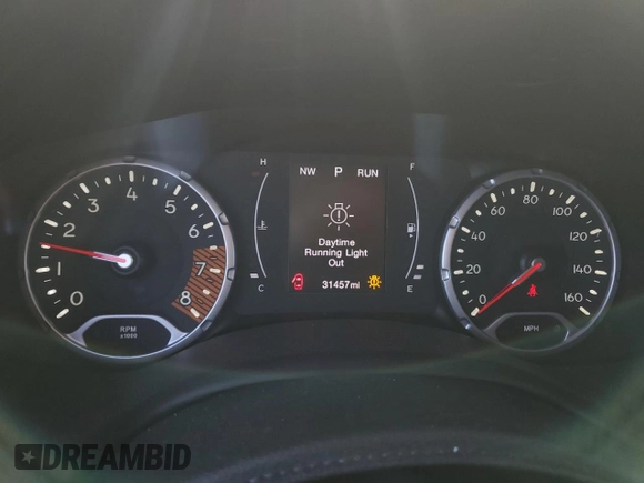 2020 Jeep Renegade Altitude with VIN ZACNJABB6LPL65270, listed as a Copart auction lot 48143655 with 31,457 mi miles and Salvage title. Bid and sale history available at DreamBid. Image 9.