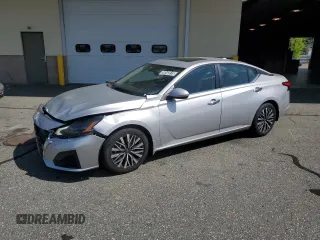 2023 Nissan Altima SV z VIN 1N4BL4DV3PN360945, wystawiony jako Copart lot #59343515 z przebiegiem 55 510 mil mil oraz Czysty tytuł • Clean title. Historia ofert i sprzedaży dostępna na DreamBid. Obrazek 1.