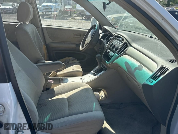 2004 Toyota Highlander z VIN JTEEP21A540013137, wystawiony jako Copart lot #57712075 z przebiegiem 332 592 mil mil oraz Czysty tytuł • Clean title. Historia ofert i sprzedaży dostępna na DreamBid. Obrazek 5.