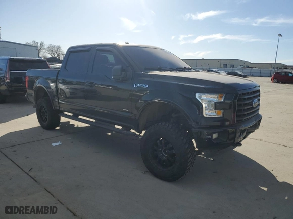 2016 Ford F-150 XLT with VIN 1FTEW1EP3GKD61415, listed as a Copart auction lot 44767905 with 236,244 mi miles and Salvage Title. Bid and sale history available at carsss.com. Image 4.