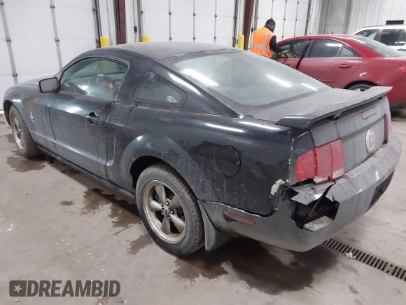2006 Ford Mustang Standard with VIN 1ZVFT80N065222784, listed as a IAAI auction lot 41661827 with 76,591 mi miles and . Bid and sale history available at carsss.com. Image 3.