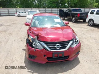 2016 Nissan Altima SR with VIN 1N4AL3AP2GN306029, listed as a IAAI auction lot 42204716 with 189,318 mi miles and . Bid and sale history available at DreamBid. Image 6.