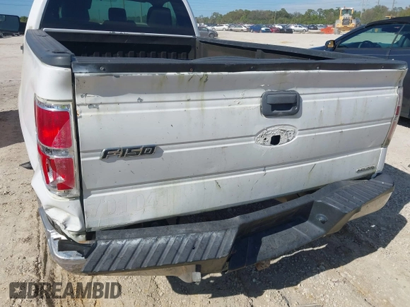 2011 Ford F-150 XL with VIN 1FTNF1CF6BKE10822, listed as a IAAI auction lot 41443960 with 245,925 mi miles and . Bid and sale history available at DreamBid. Image 12.