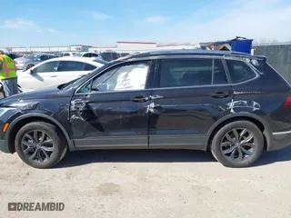 2022 Volkswagen Tiguan SE with VIN 3VV3B7AX7NM168302, listed as a IAAI auction lot 41588270 with 1 mi miles. Bid and sale history available at carsss.com. Image 6.