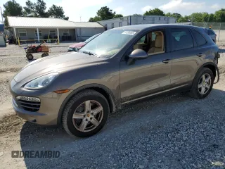 2014 Porsche Cayenne Diesel with VIN WP1AF2A20ELA30280, listed as a Copart auction lot 61095605 with 104,580 mi miles and Clean title. Bid and sale history available at DreamBid. Image 1.