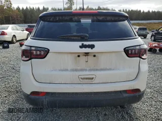 2020 Jeep Compass Altitude with VIN 3C4NJCBBXLT176726, listed as a Copart auction lot 79712814 with 108,631 mi miles and Salvage Title. Bid and sale history available at carsss.com. Image 6.
