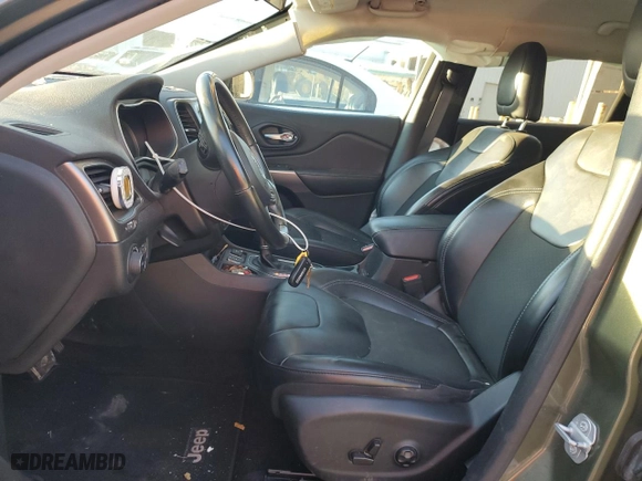 2019 Jeep Cherokee Latitude Plus with VIN 1C4PJLLB2KD202408, listed as a Copart auction lot 80955454 with 137,944 mi miles and Non Repairable. Bid and sale history available at carsss.com. Image 7.