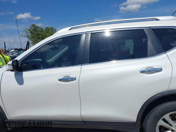 2016 Nissan Rogue SV with VIN KNMAT2MT2GP633600, listed as a IAAI auction lot 39191100 with 128,051 mi miles and . Bid and sale history available at DreamBid. Image 14.