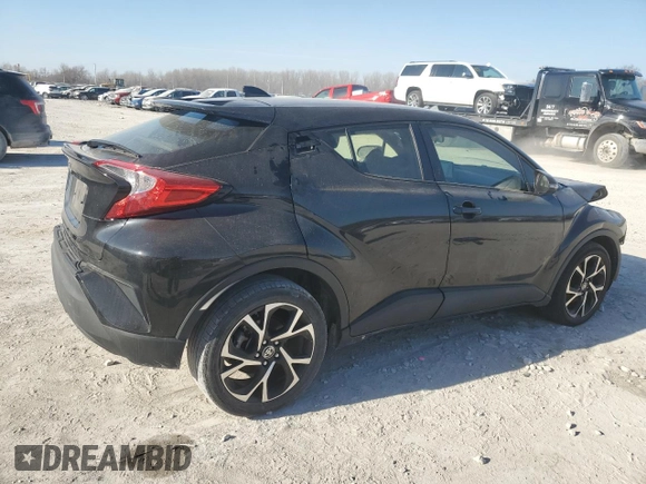 2021 Toyota C-HR LE z VIN JTNKHMBXXM1117650, wystawiony jako Copart lot #48288875 z przebiegiem 40 211 mil mil oraz Szkoda całkowita • Salvage title. Historia ofert i sprzedaży dostępna na DreamBid. Obrazek 3.
