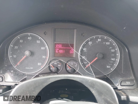 2008 Volkswagen Jetta S with VIN 3VWJM71K88M087847, listed as a IAAI auction lot 42457302 with 161,991 mi miles and . Bid and sale history available at DreamBid. Image 7.
