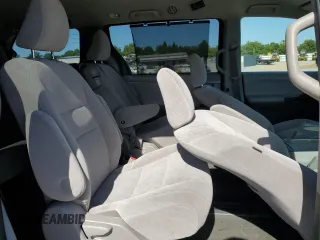2017 Toyota Sienna LE Auto Access Seat с VIN 5TDKZ3DC9HS879429, выставлен на аукционе Copart как лот 58026905 с пробегом 121 659 миль миль и Списание • Salvage title. История ставок и продаж доступна на DreamBid. Изображение 11.