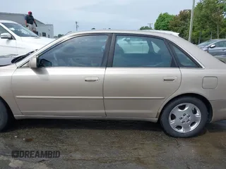 2004 Toyota Avalon XL with VIN 4T1BF28B44U384366, listed as a IAAI auction lot 42080614 with 250,291 mi miles and . Bid and sale history available at carsss.com. Image 14.