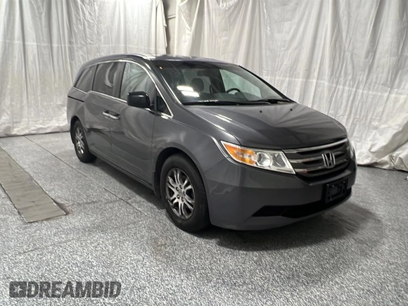 2011 Honda Odyssey EX-L with VIN 5FNRL5H62BB047183, listed as a Copart auction lot 56378645 with 125,446 mi miles and Clean Title. Bid and sale history available at DreamBid. Image 1.
