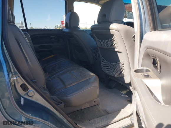2008 Honda Pilot EX-L with VIN 5FNYF28548B018107, listed as a IAAI auction lot 41352252 with 267,224 mi miles. Bid and sale history available at carsss.com. Image 8.