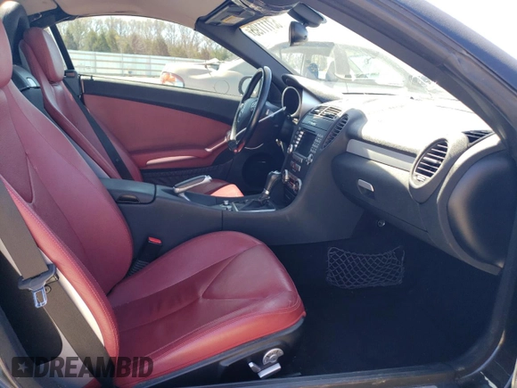 2006 Mercedes-Benz SLK 350 with VIN WDBWK56F46F086074, listed as a Copart auction lot 53111195 with 109,686 mi miles and Salvage Title. Bid and sale history available at DreamBid. Image 10.