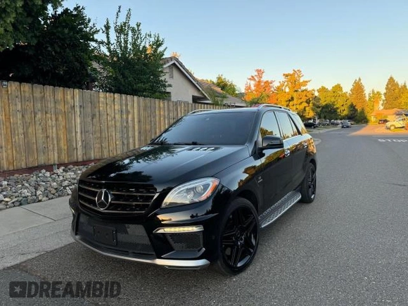2013 Mercedes-Benz M ML 63 AMG with VIN 4JGDA7EB7DA138907, listed as a Copart auction lot 76422854 with 95,774 mi miles and Clean Title. Bid and sale history available at carsss.com. Image 2.