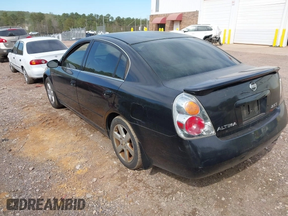 2003 Nissan Altima S with VIN 1N4AL11D03C165042, listed as a IAAI auction lot 41888473 with 306,629 mi miles. Bid and sale history available at carsss.com. Image 3.