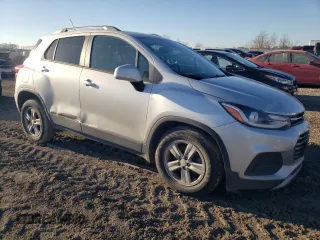 2022 Chevrolet Trax LT with VIN KL7CJLSMXNB518332, listed as a Copart auction lot 43560825 with 17,763 mi miles and Salvage Title. Bid and sale history available at carsss.com. Image 4.