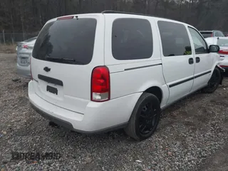 2007 Chevrolet Uplander LS Fleet with VIN 1GNDV23127D152522, listed as a IAAI auction lot 41301034 with 136,988 mi miles. Bid and sale history available at carsss.com. Image 4.
