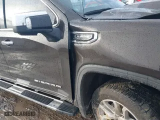 2019 GMC Sierra 1500 SLT with VIN 1GTU9DED0KZ423413, listed as a IAAI auction lot 41126279 with 98,781 mi miles. Bid and sale history available at carsss.com. Image 18.