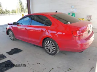 2015 Volkswagen Jetta Sedan 1.8T SE with VIN 3VWD17AJ3FM284712, listed as a IAAI auction lot 42052882 with 140,088 mi miles. Bid and sale history available at carsss.com. Image 3.