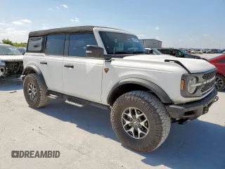 2024 Ford Bronco Badlands with VIN 1FMEE9BP3RLA25956, listed as a Copart auction lot 62846675 with 2,740 mi miles and Salvage title. Bid and sale history available at DreamBid. Image 4.