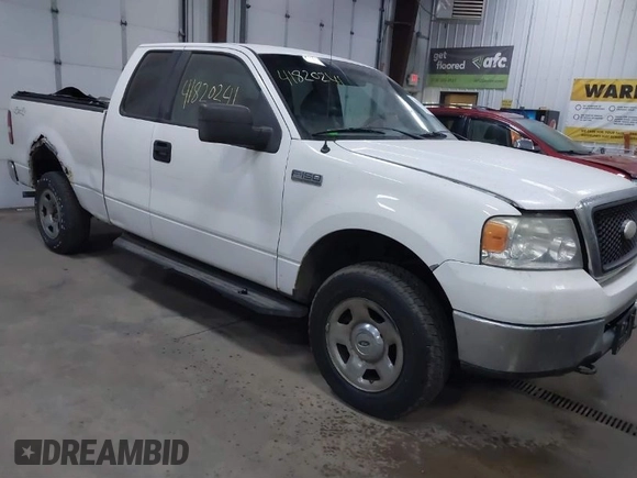 2007 Ford F-150 XLT with VIN 1FTPX14V67FA70678, listed as a IAAI auction lot 41820241 with 222,056 mi miles. Bid and sale history available at carsss.com. Image 1.