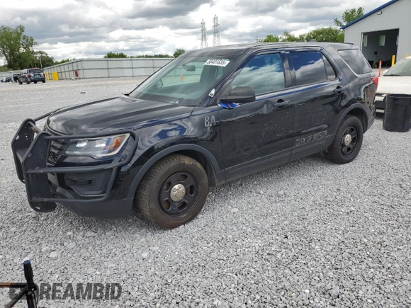 2019 Ford Police Interceptor Utility z VIN 1FM5K8AR0KGB44522, wystawiony jako Copart lot #58401635 z przebiegiem Nie podano mil oraz Tytuł czysty. Historia ofert i sprzedaży dostępna na DreamBid. Obrazek 1.