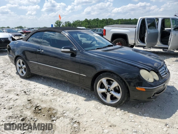 2005 Mercedes-Benz CLK 320 z VIN WDBTK65G75T054495, wystawiony jako Copart lot #56120585 z przebiegiem 130 029 mil mil oraz Szkoda całkowita • Salvage title. Historia ofert i sprzedaży dostępna na DreamBid. Obrazek 4.