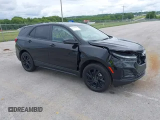 2024 Chevrolet Equinox LS z VIN 3GNAXSEG2RL292212, wystawiony jako IAAI lot #42468257 z przebiegiem 21 680 mil mil oraz . Historia ofert i sprzedaży dostępna na DreamBid. Obrazek 1.