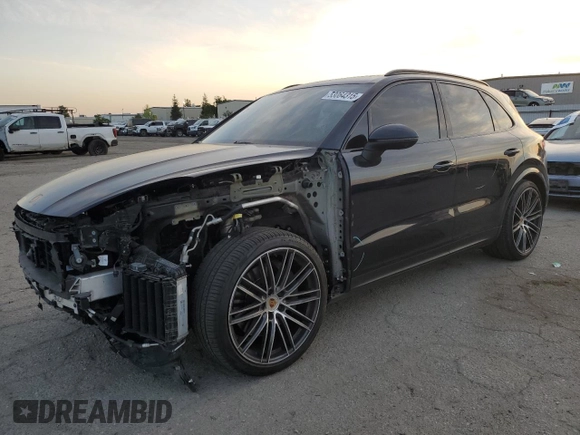 2023 Porsche Cayenne S z VIN WP1AB2AY8PDA15250, wystawiony jako Copart lot #53064315 z przebiegiem 29 655 mil mil oraz Szkoda całkowita • Salvage title. Historia ofert i sprzedaży dostępna na DreamBid. Obrazek 1.