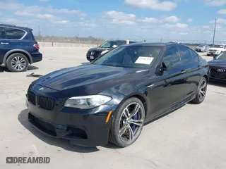 2013 BMW M5 with VIN WBSFV9C54DD095547, listed as a IAAI auction lot 41601733 with 1 mi miles. Bid and sale history available at carsss.com. Image 17.