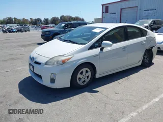 2010 Toyota Prius II z VIN JTDKN3DU8A0226619, wystawiony jako IAAI lot #42303693 z przebiegiem 123 068 mil mil oraz . Historia ofert i sprzedaży dostępna na DreamBid. Obrazek 2.