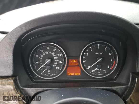2009 BMW 3 Series 328i with VIN WBAWV13529P121249, listed as a Copart auction lot 89005845 with 107,011 mi miles and Salvage Title. Bid and sale history available at carsss.com. Image 9.