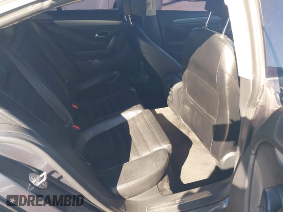 2014 Volkswagen CC R-Line with VIN WVWBN7AN1EE518173, listed as a IAAI auction lot 40895187 with 133,960 mi miles. Bid and sale history available at carsss.com. Image 8.