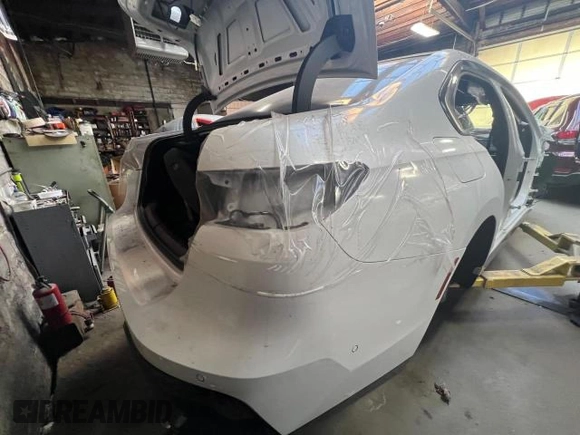 2023 BMW 7 Series 760i xDrive с VIN WBA33EJ02PCN27706, выставлен на аукционе Copart как лот 44884564 с пробегом Не указан миль и . История ставок и продаж доступна на DreamBid. Изображение 4.