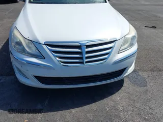 2012 Hyundai Genesis 3.8L z VIN KMHGC4DD0CU185198, wystawiony jako IAAI lot #42209317 z przebiegiem 214 757 mil mil oraz . Historia ofert i sprzedaży dostępna na DreamBid. Obrazek 6.