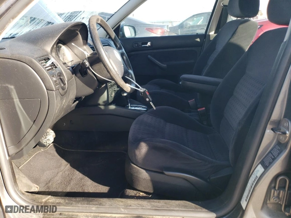 2004 Volkswagen Jetta Sedan GLS with VIN 3VWSK69M14M037232, listed as a Copart auction lot 85581824 with 104,044 mi miles and Salvage Title. Bid and sale history available at carsss.com. Image 7.