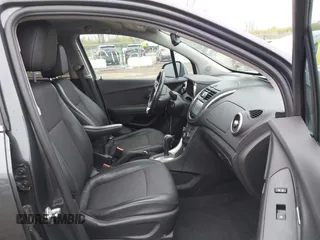2016 Chevrolet Trax LT with VIN 3GNCJLSB7GL280613, listed as a IAAI auction lot 42017159 with 74,032 mi miles. Bid and sale history available at carsss.com. Image 5.