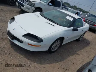 1994 Chevrolet Camaro z VIN 2G1FP22S5R2173095, wystawiony jako IAAI lot #42427396 z przebiegiem 95 713 mil mil oraz . Historia ofert i sprzedaży dostępna na DreamBid. Obrazek 2.