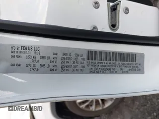 2019 Jeep Cherokee Latitude Plus with VIN 1C4PJMLX2KD254946, listed as a IAAI auction lot 41581777 with 49,748 mi miles. Bid and sale history available at carsss.com. Image 9.