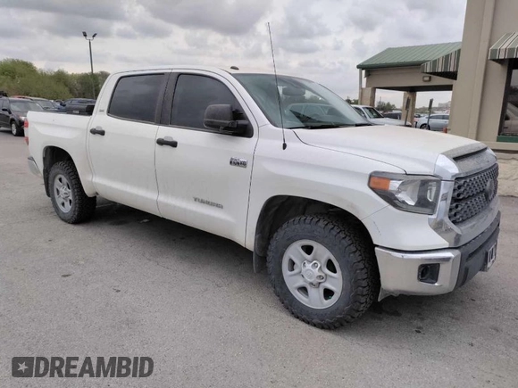 2018 Toyota Tundra SR5 z VIN 5TFDW5F13JX763488, wystawiony jako IAAI lot #42015456 z przebiegiem 157 318 mil mil oraz . Historia ofert i sprzedaży dostępna na DreamBid. Obrazek 1.