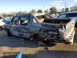 2002 Chevrolet Avalanche with VIN 3GNEK13T52G114030, listed as a Copart auction lot 47141415 with Not Provided miles and Salvage Title. Bid and sale history available at DreamBid. Image 2.
