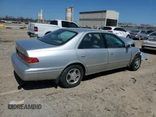 2000 Toyota Camry CE with VIN 4T1BG22K6YU710227, listed as a Copart auction lot 51963795 with 140,034 mi miles and Salvage Title. Bid and sale history available at carsss.com. Image 3.