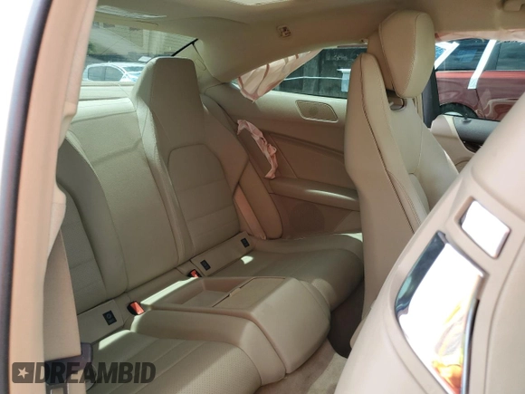 2013 Mercedes-Benz C 250 z VIN WDDGJ4HB8DG031492, wystawiony jako Copart lot #56948645 z przebiegiem 80 972 mil mil oraz Szkoda całkowita • Salvage title. Historia ofert i sprzedaży dostępna na DreamBid. Obrazek 10.