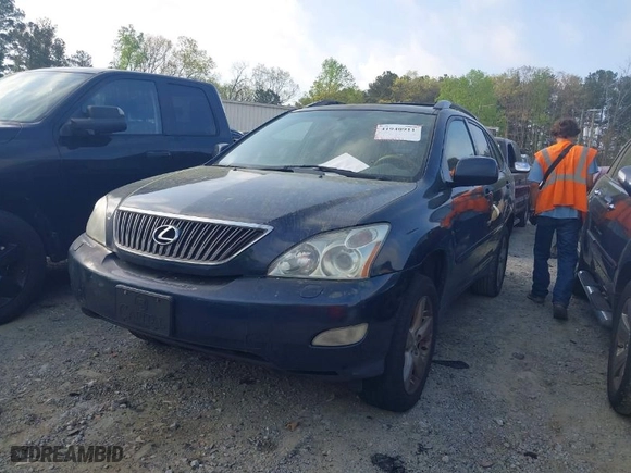 2006 Lexus RX 330 with VIN JTJHA31U660106039, listed as a IAAI auction lot 41940911 with 331,681 mi miles. Bid and sale history available at carsss.com. Image 2.