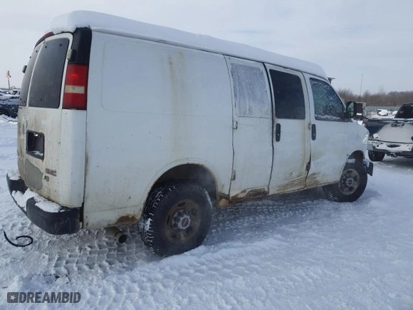 2008 GMC Savana Cargo Van with VIN 1GTGG25C781183640, listed as a Copart auction lot 89340295 with 248,598 mi miles and Clean Title. Bid and sale history available at carsss.com. Image 3.